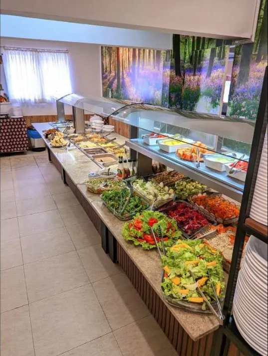 Buffet de saladas do Restaurante Vó Gema